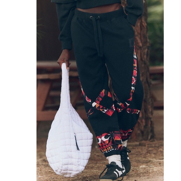 Free People FP Movement Snow Flow Joggers in Black Combo NWT size L - Picture 6 of 9